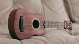 Cómo elegir un ukelele: 10 consejos para principiantes