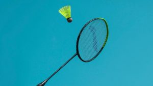 Cómo elegir la raqueta de bádminton perfecta: 10 consejos a tener en cuenta